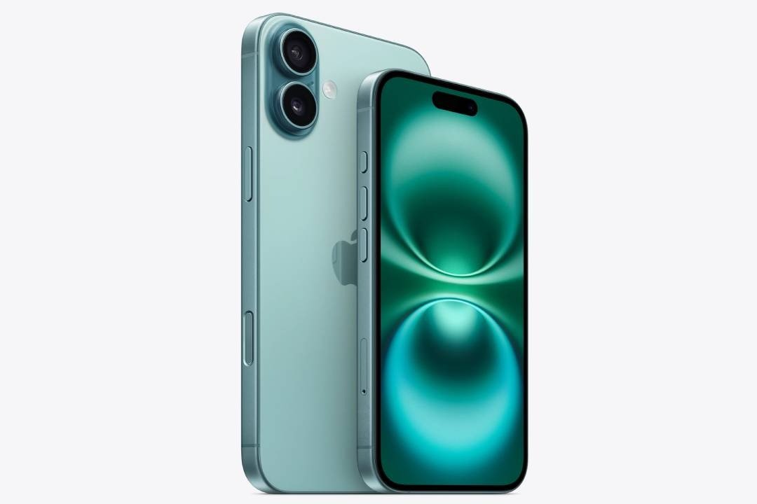 iPhone 17 की कीमत क्या है? Photo Credit:- https://www.apple.com/in/shop/buy-iphone/iphone-16 and https://www.apple.com/