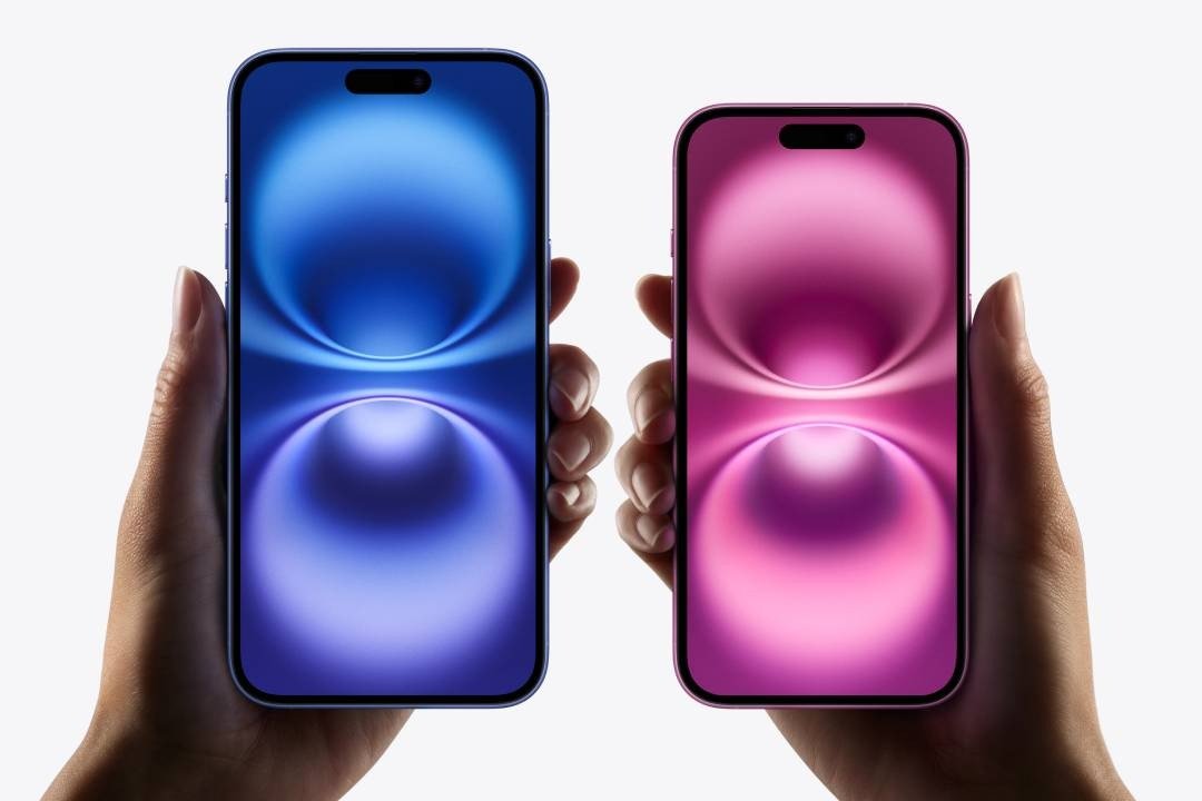 iPhone 17 की कीमत क्या है? Photo Credit:- https://www.apple.com/in/shop/buy-iphone/iphone-16 and https://www.apple.com/
