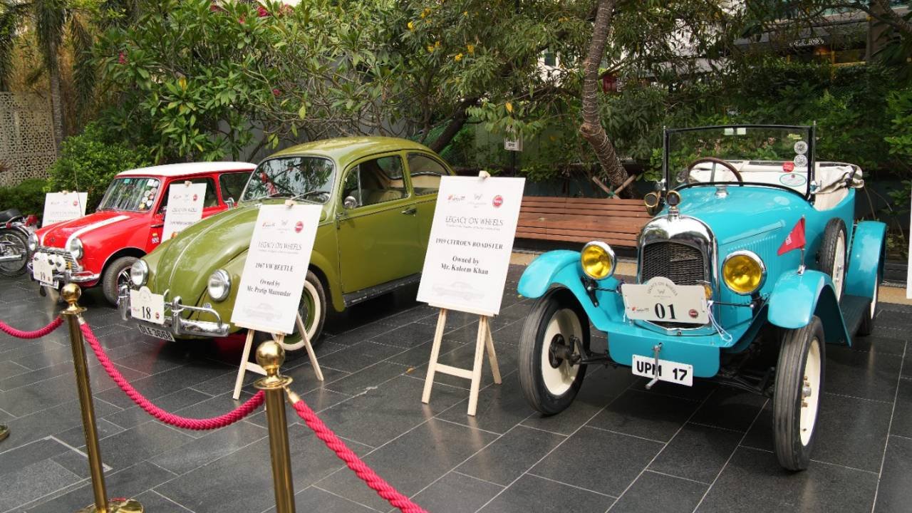 एरोसिटी में हुआ विंटेज कार का शो-केस और रैली का आयोजन। Photo:- ATB