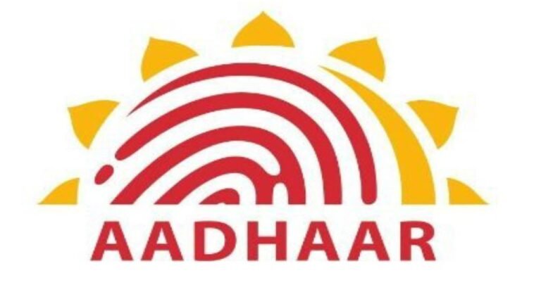 आधार कार्ड में एड्रेस कैसे बदलवाएं? Photo Credit:- X/@UIDAI
