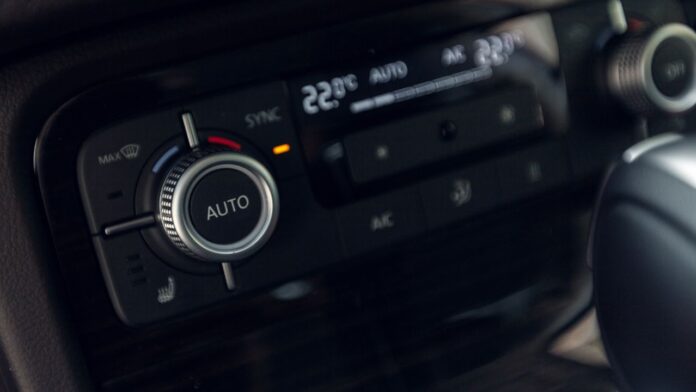 Automatic Climate Control In Car