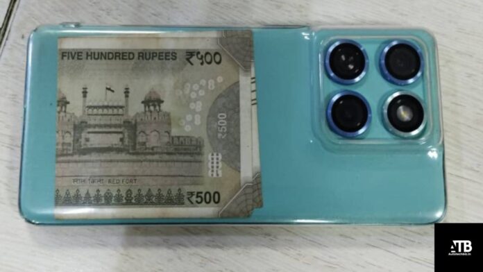 मोबाइल कवर के पीछे पैसे क्यों नहीं रखने चाहिए? Photo Credit:- Autotechbiz.in