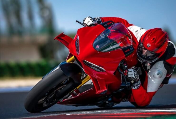 2027 Ducati Panigale V4