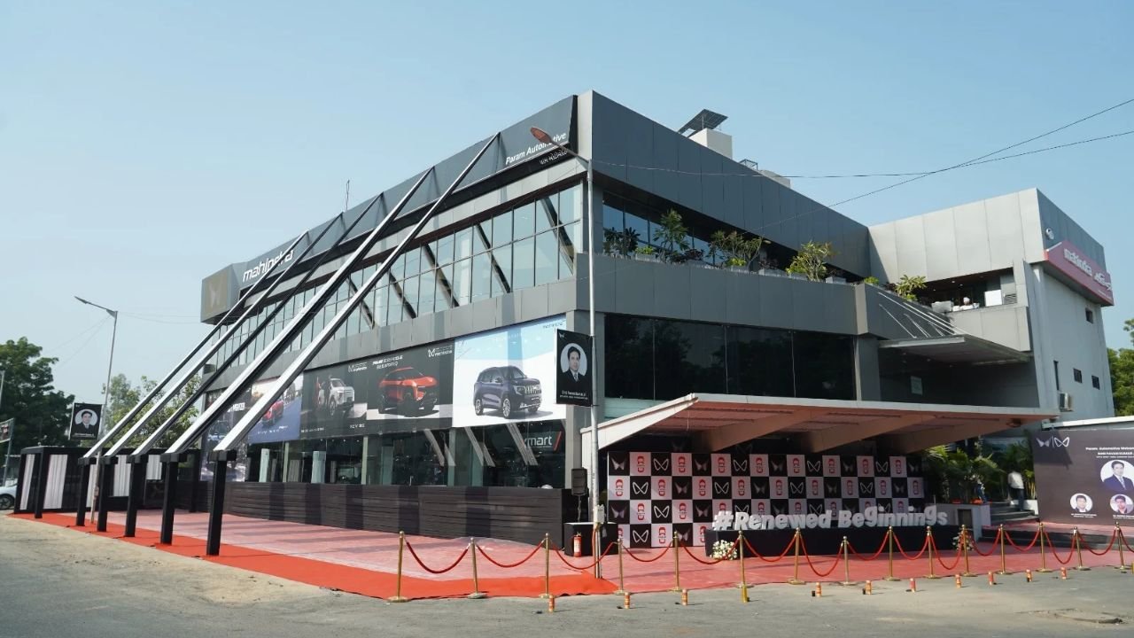 Mahindra Ahmedabad Dealership